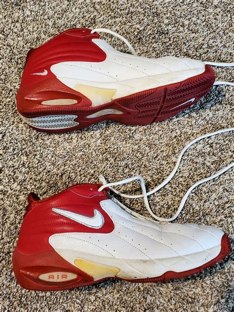 2000 basketball shoes|More.